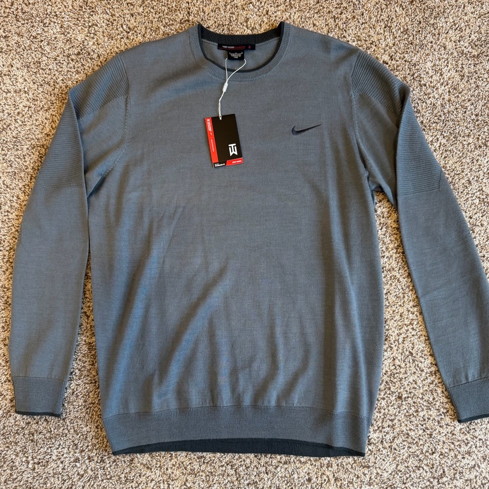 Nike Golf Tiger Woods Men’s Sweater Gray with some black trim. Brand New.